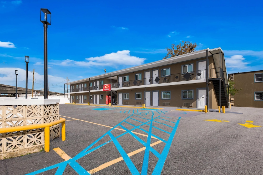 econo lodge