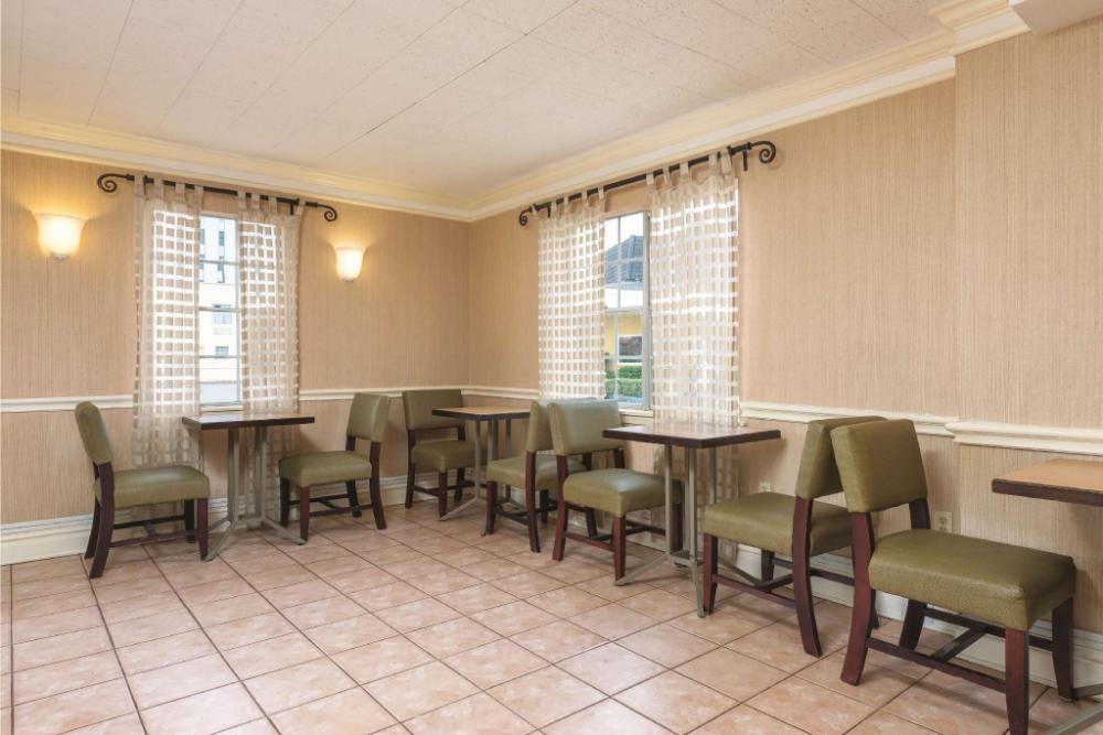 econo lodge