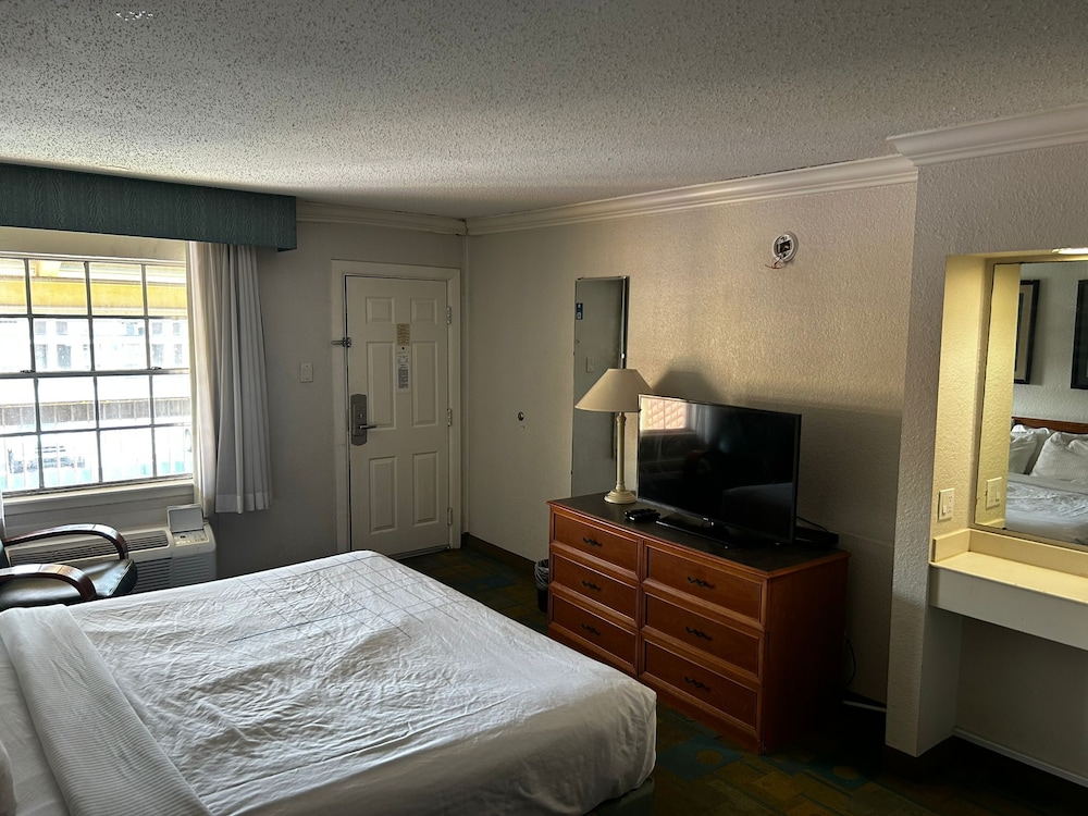 econo lodge