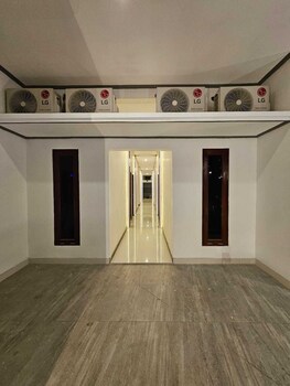 Omah Joglo Bugis,Indonesia>>Asrikaton,3 star