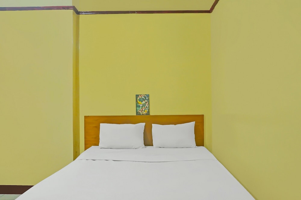 oyo 93523 penginapan laras paminggir