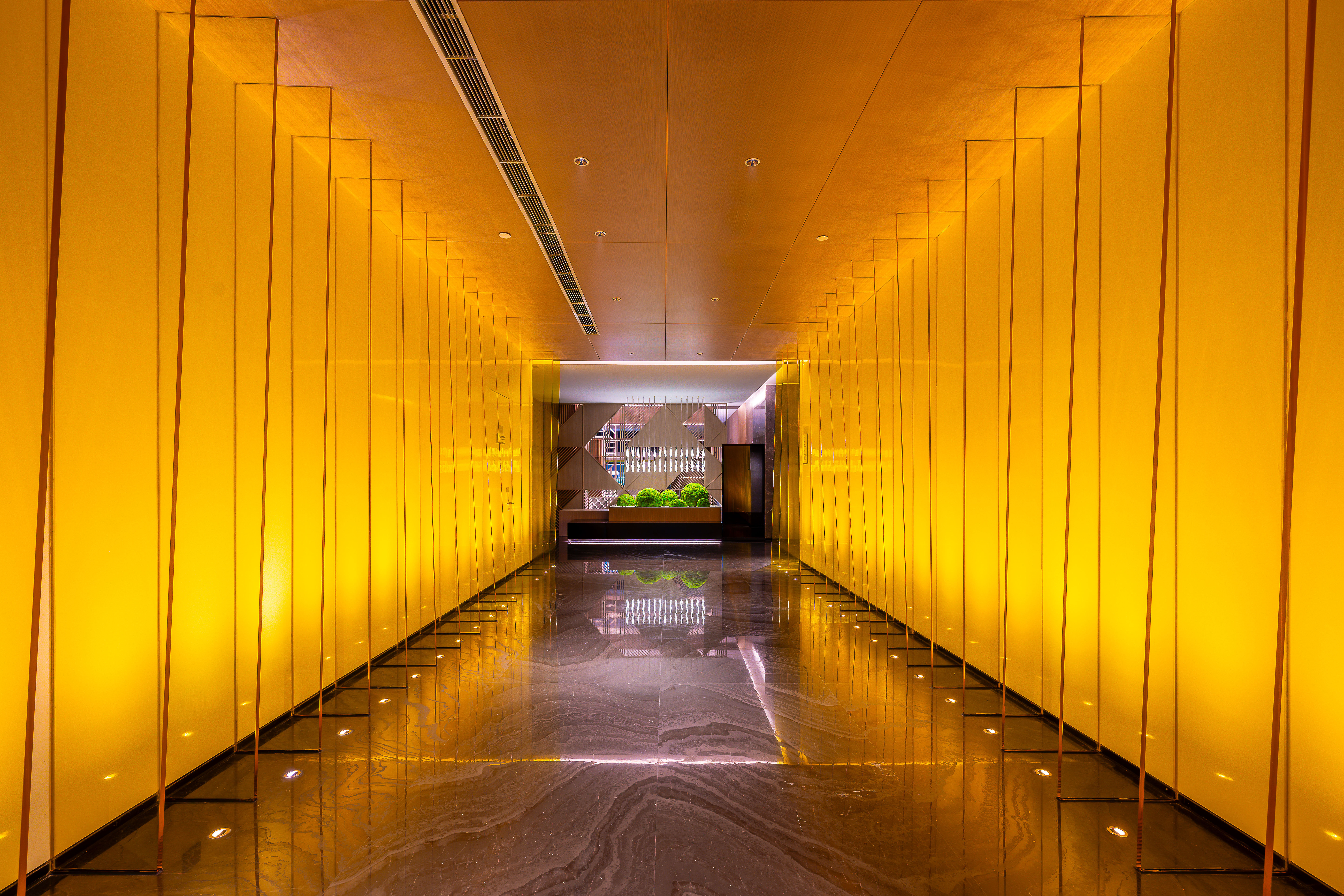 holiday inn chongqing data valley an ihg hotel