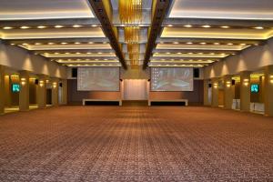 carlton al moaibed hotel