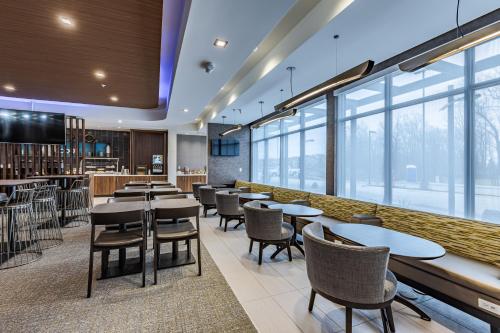 springhill suites fort wayne southwest