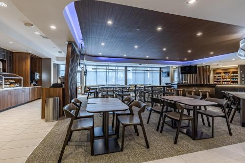 springhill suites fort wayne southwest