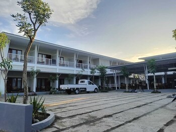 Maluk Stay,Indonesia>>Sumbawa Barat,3 star