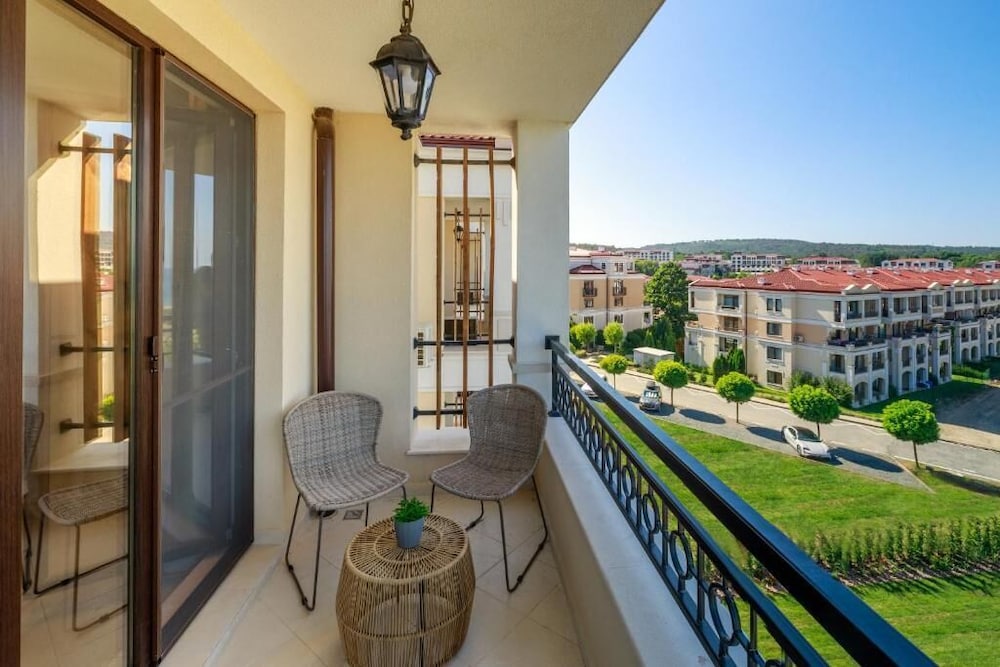 green life antares sozopol