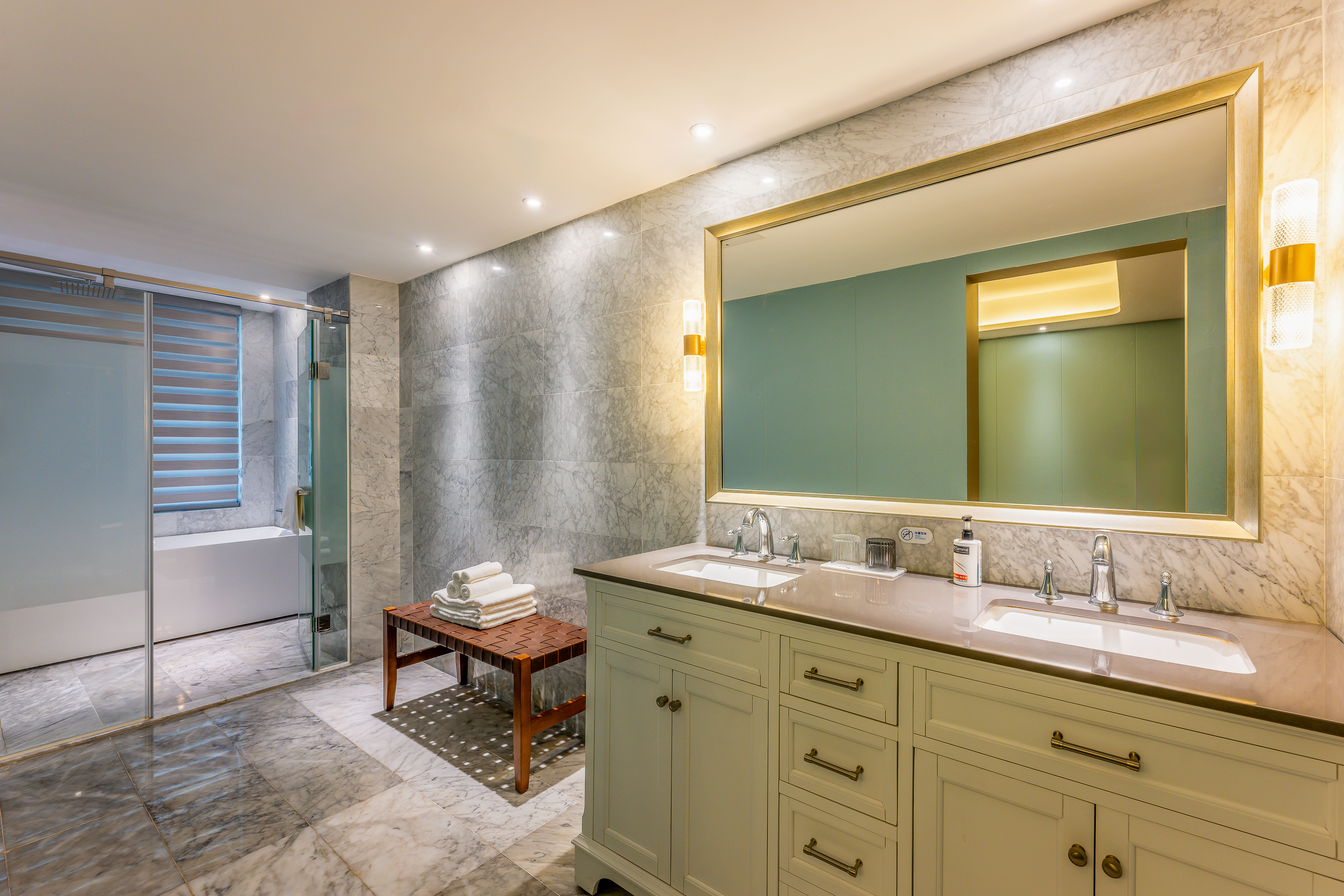 holiday inn express zhuhai guishan island an ihg hotel