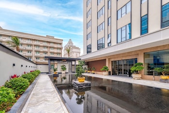 holiday inn express zhuhai guishan island an ihg hotel