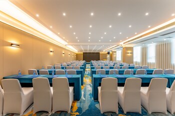 holiday inn express zhuhai guishan island an ihg hotel