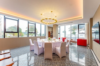 Holiday Inn Express Zhuhai Guishan Island, An Ihg Hotel,China>>Zhuhai,3 star