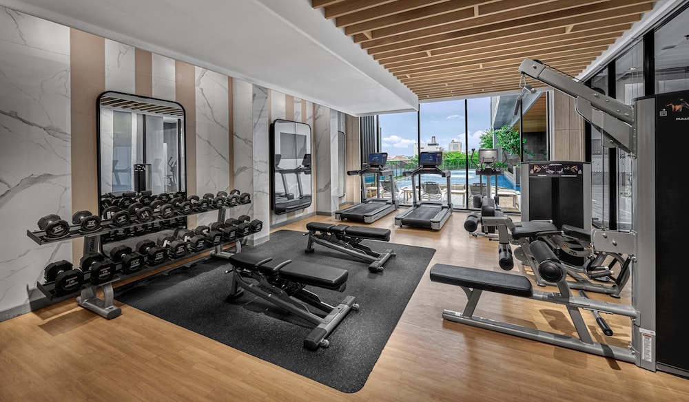 hyatt place makassar