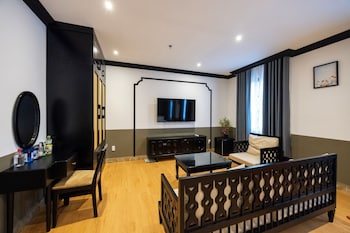 sunset bay retreat hotel