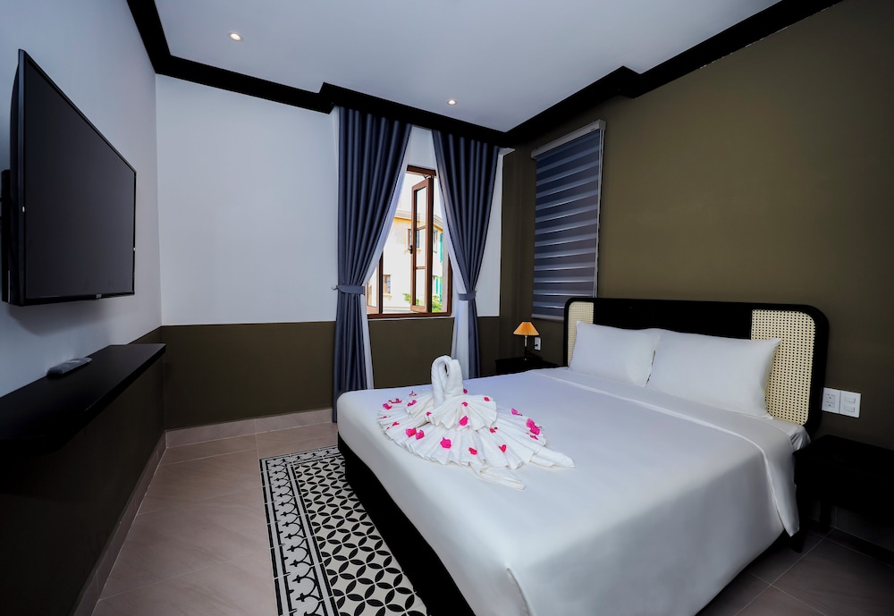 sunset bay retreat hotel