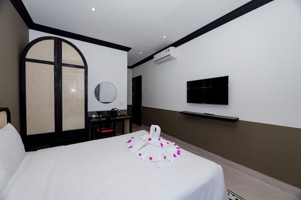 sunset bay retreat hotel