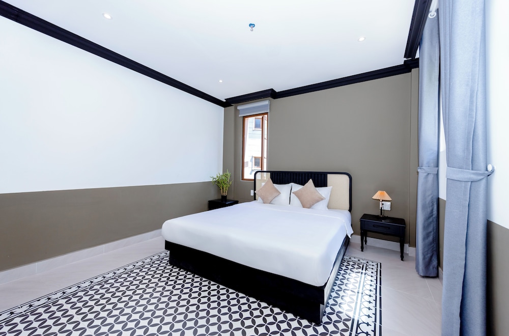 sunset bay retreat hotel