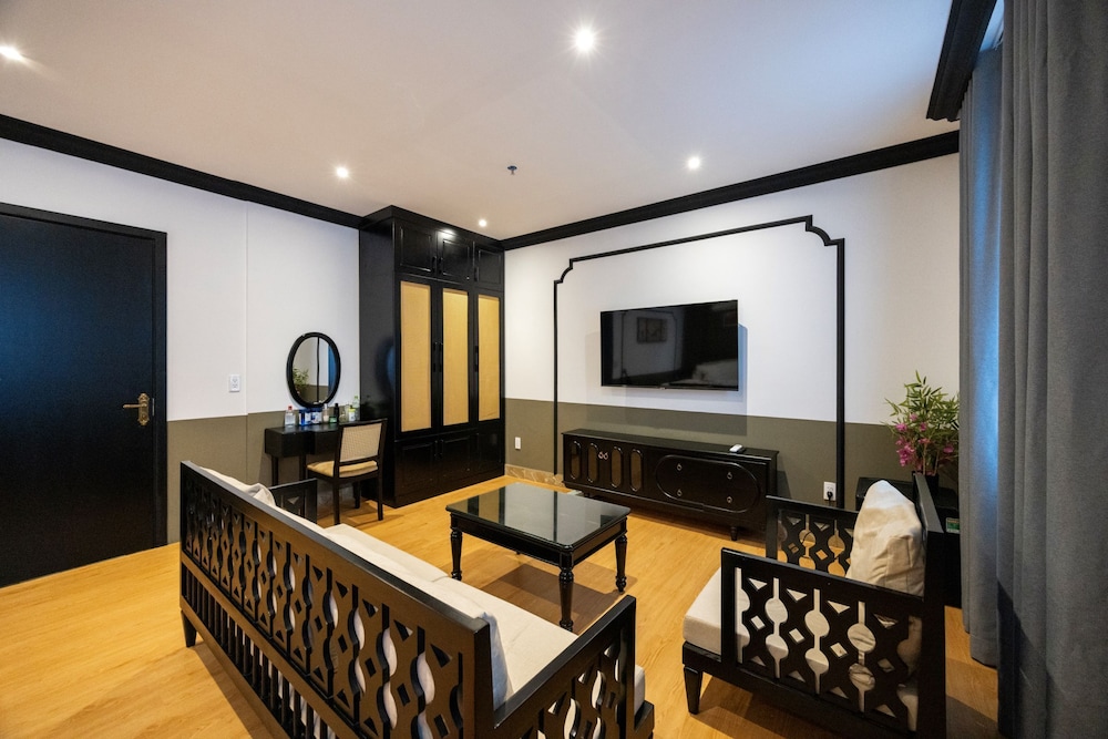 sunset bay retreat hotel