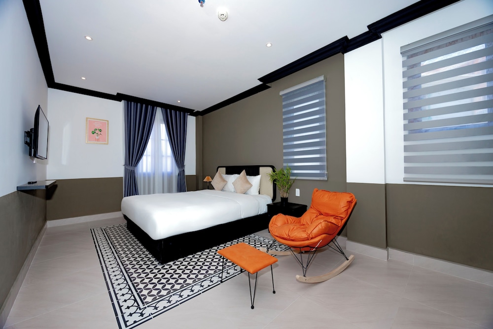 sunset bay retreat hotel