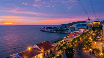 sunset bay retreat hotel