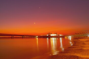 sunset bay retreat hotel