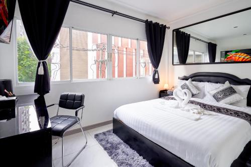 thonglor suites hotel