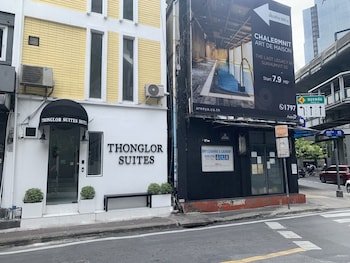thonglor suites hotel