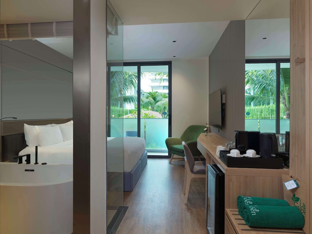 La Green Hotel & Residence,Choeng Thale>>Bang Tao Beach,4 star