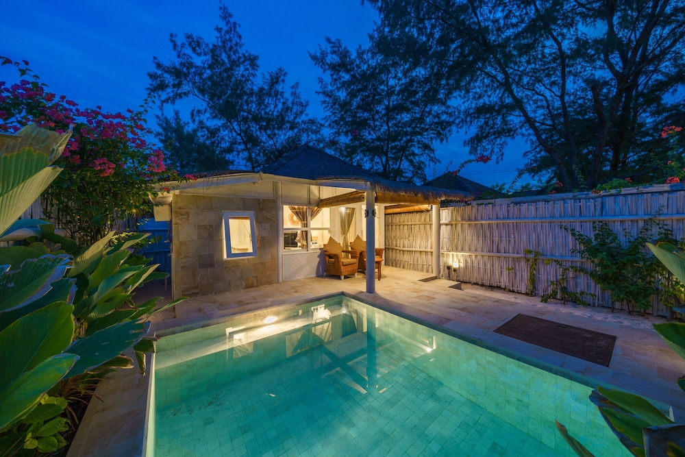 ora villas gili meno