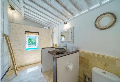 ora villas gili meno