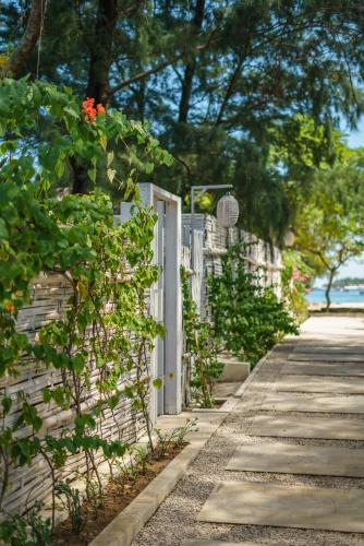 ora villas gili meno