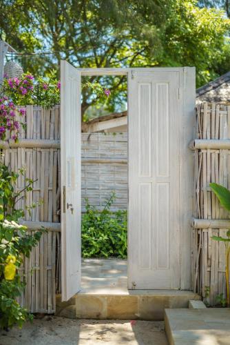 ora villas gili meno