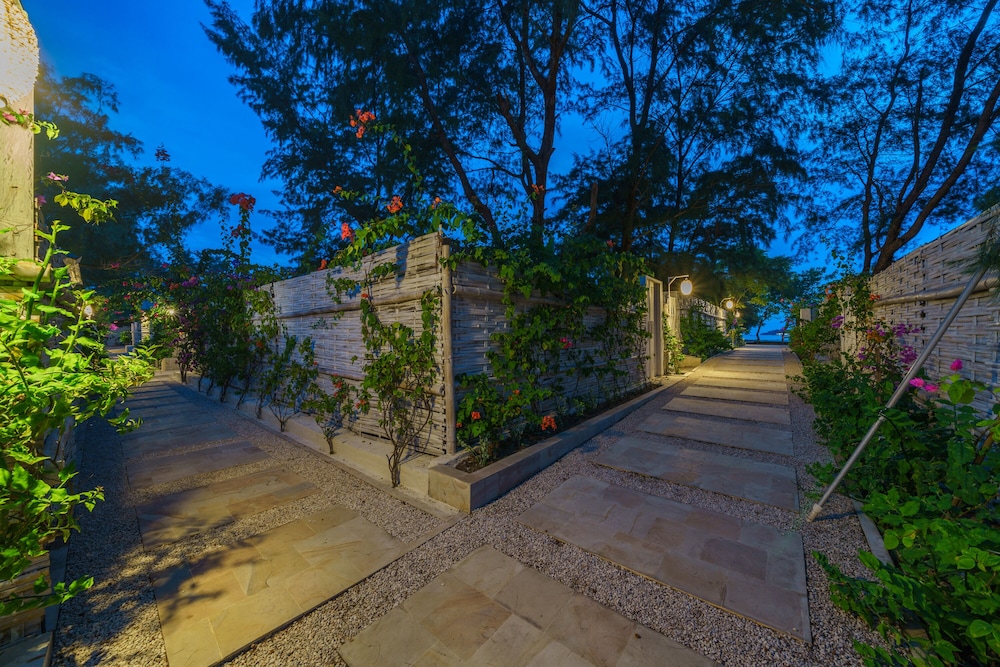 ora villas gili meno