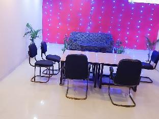 roomshala 002 rose residency