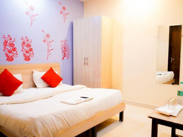 roomshala 002 rose residency