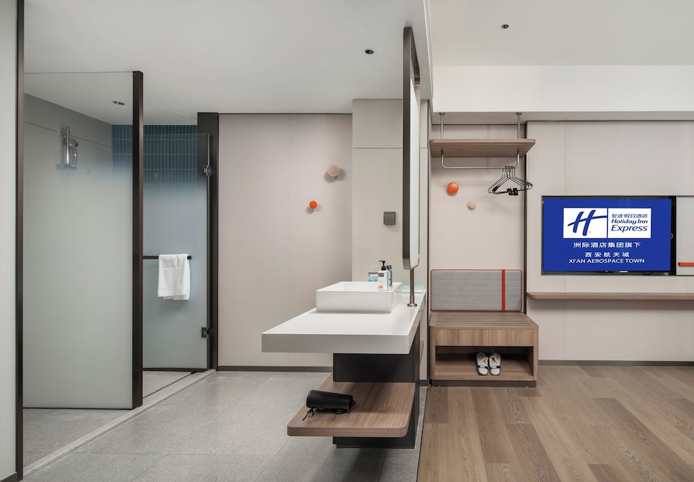 holiday inn express xi an aerospace town an ihg hotel