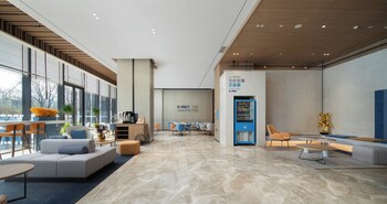 holiday inn express xi an aerospace town an ihg hotel