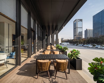 holiday inn express xi an aerospace town an ihg hotel