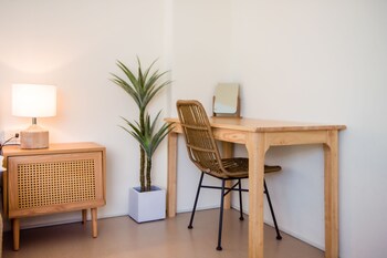 hand pet rainbow maison resort hotel