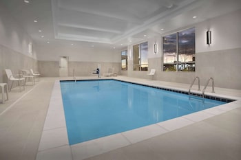 hilton garden inn denver airport tower road