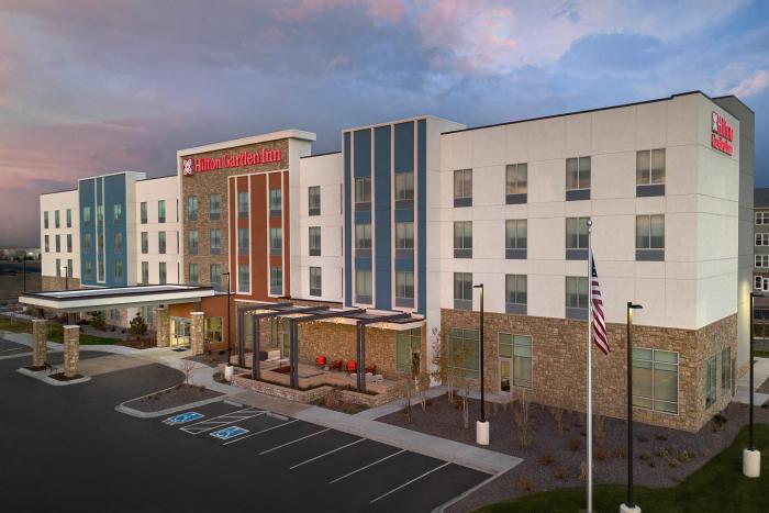 hilton garden inn denver airport tower road