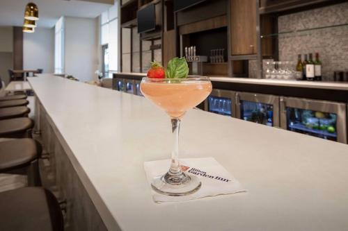 hilton garden inn denver airport tower road