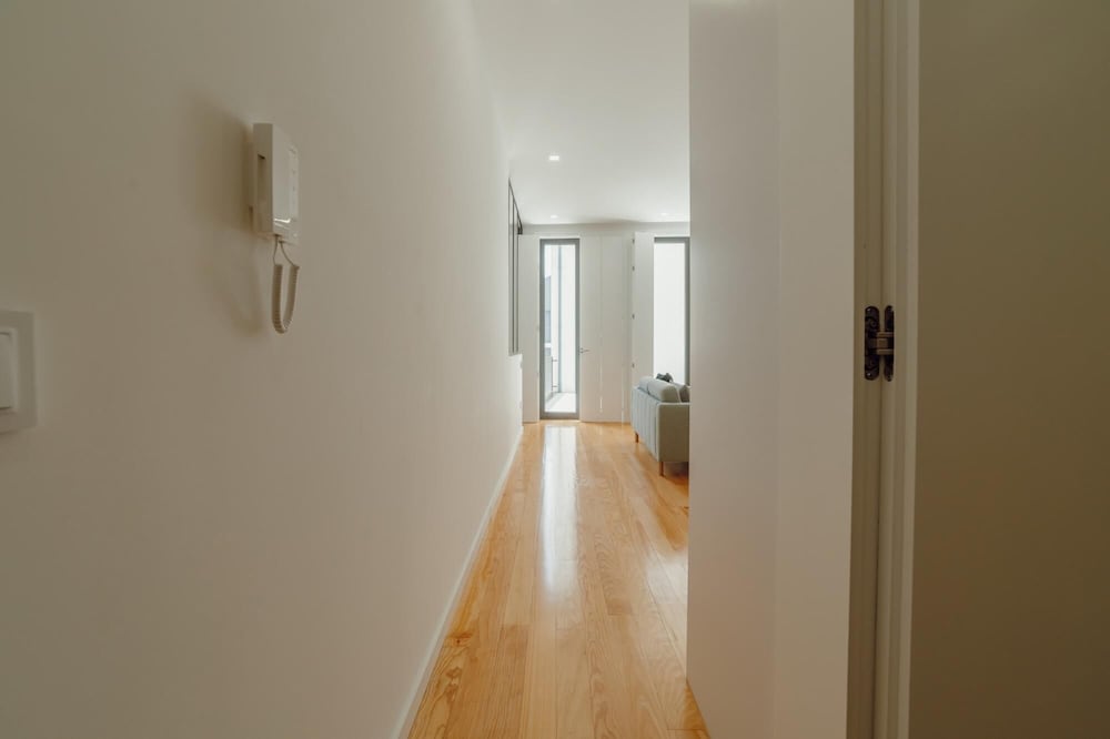 courtyard oporto design apartment c with terrace