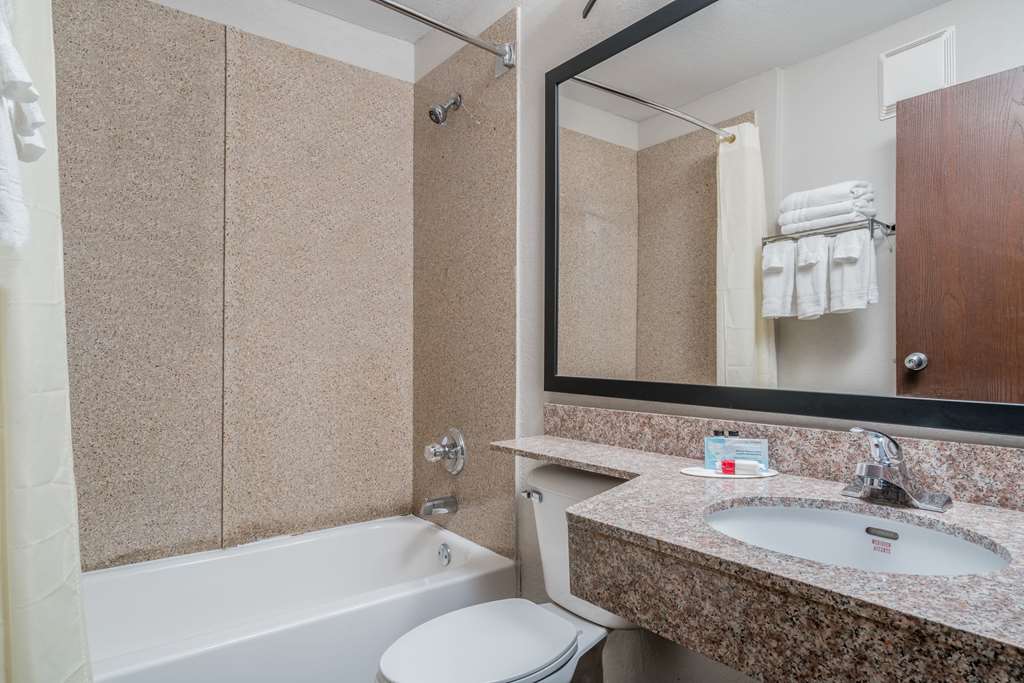 microtel inn and suites by wyndham rochester north mayo clinic