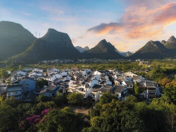 guilin village creek inn