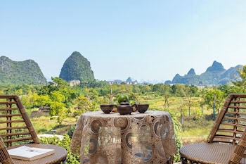 guilin village creek inn