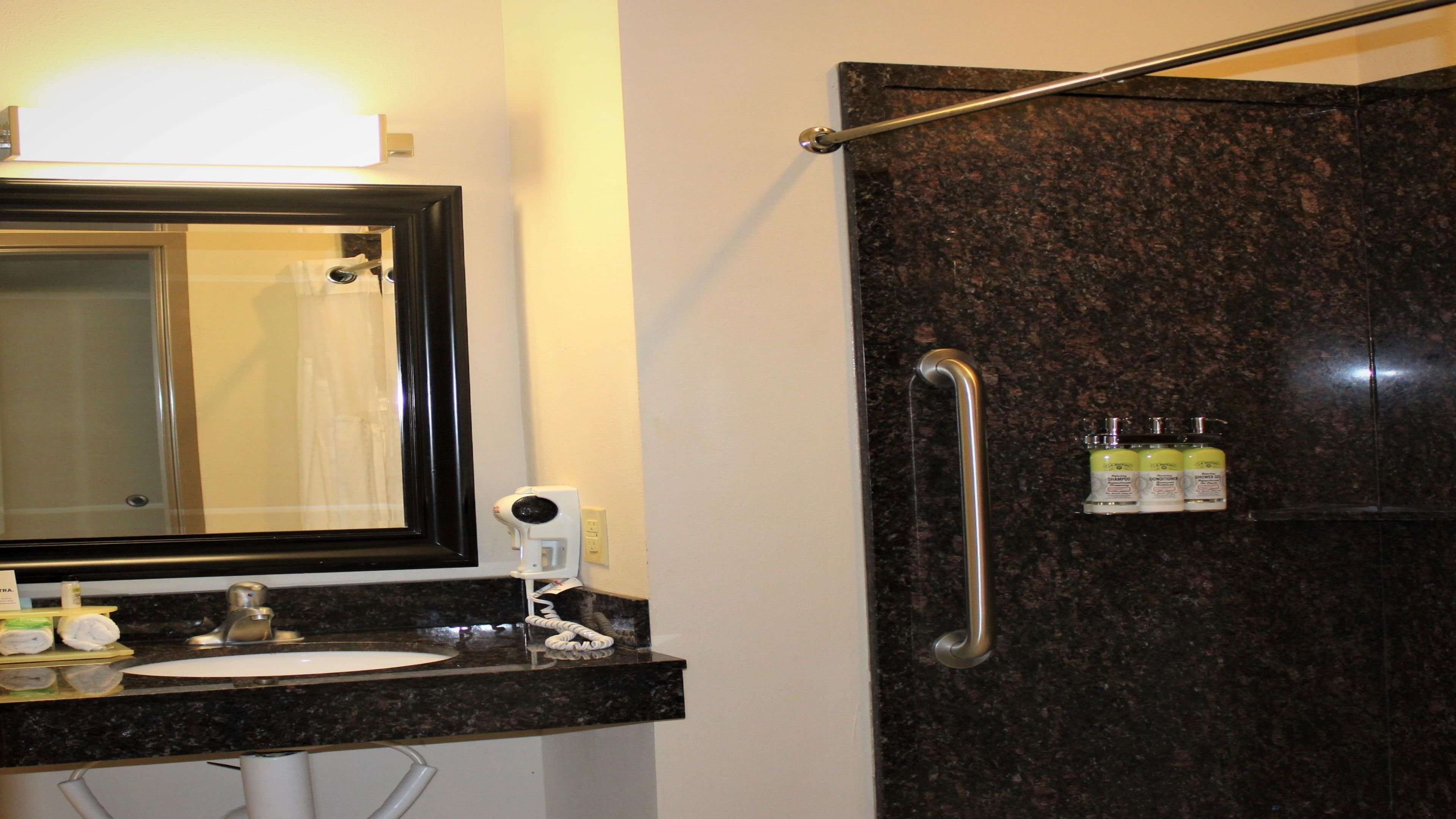 holiday inn express hotel and suites rockingham by ihg
