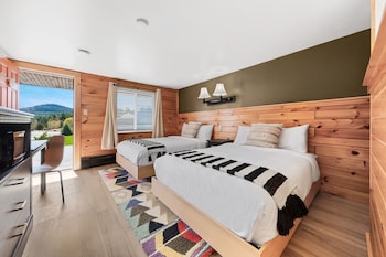 wolfjaw lodge
