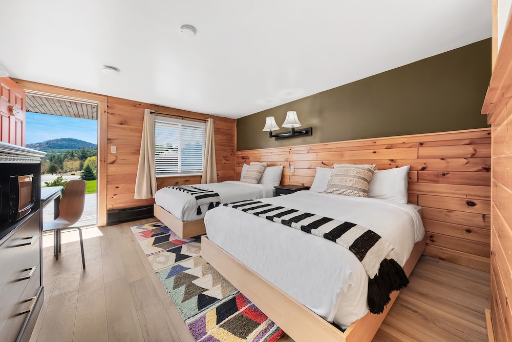 wolfjaw lodge