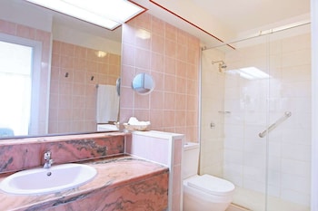 royal islander resort la plage