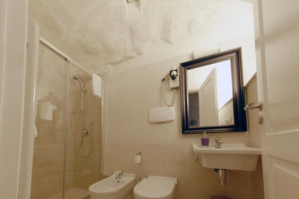 le malve cave retreat